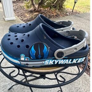 Crocs Star Wars Skywalker Navy Blue Jedi Clogs Kids Size J1 Slip On Shoes